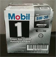 Case Mobil Motor Oil, 5W-30