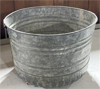 Galvanized wash tub