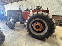 Allis Chalmers 200 with Allied loader. Forks and L