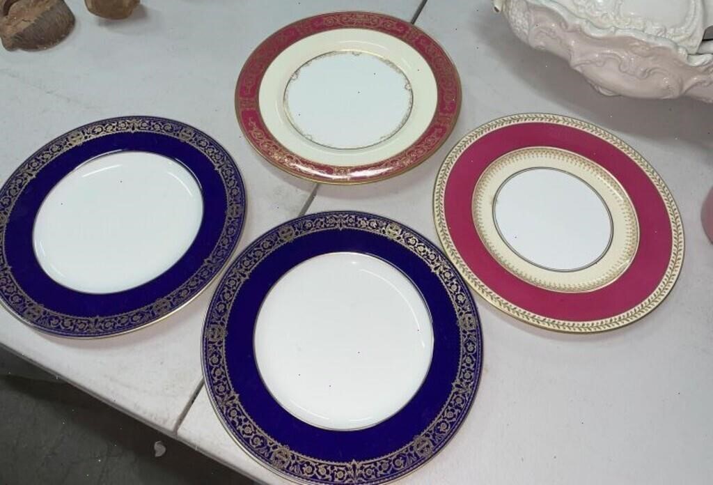 (4) Bone China Navy & Gold / Red & Gold Accents