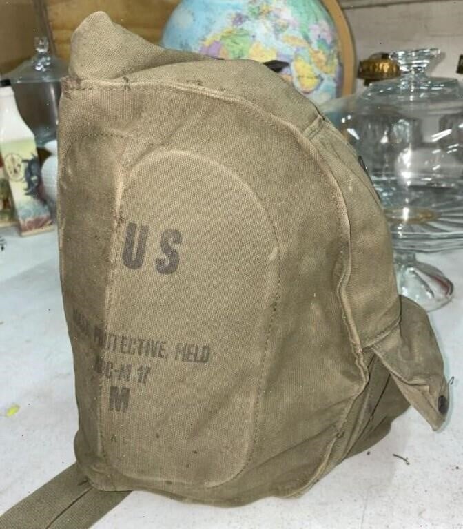Vtg US Military Field Protective Mask in Case,