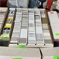 LARGE BOX OF MISC SPORTS CARDS