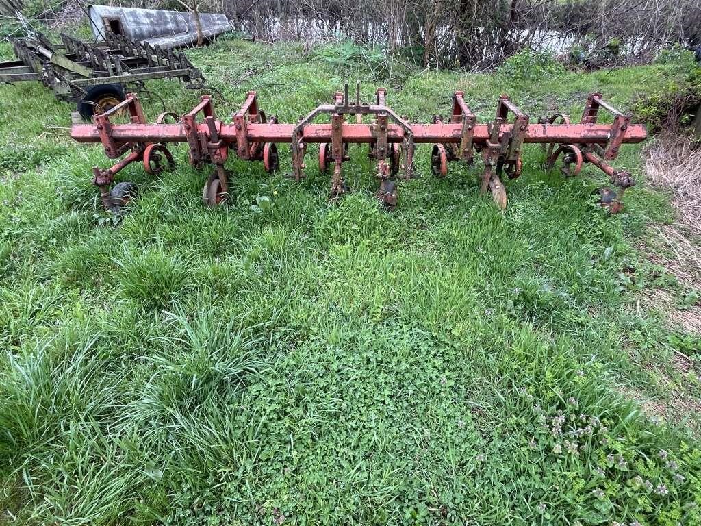 Allis Chalmers Approx 13ft Field Cultivator