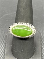 925 Silver w/ Jade Ring, Size 8, 
TW 10.9g