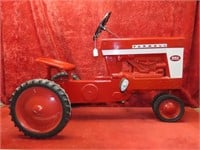 Farmall 560 Eska pedal tractor. Ride on  toy