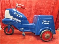 Vintage Police Patrol pedal car Murray.