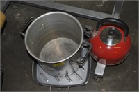 stockpot, small gridlle, teapot