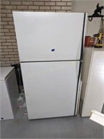 HotPoint Refrigerator