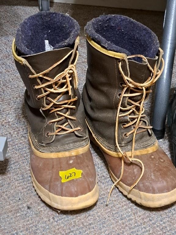 size 10 insulated boots