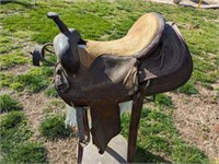 Leather Western Saddle with Suede Seat