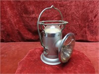 Vintage Delta electric co signal lantern.
