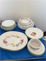 Correll dishes includes nine dinner plates, six