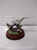 Wellington Ceramic White Birds Figurine
