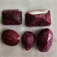 112 Ct Faceted Colour Enhanced Ruby Gemstones Lot