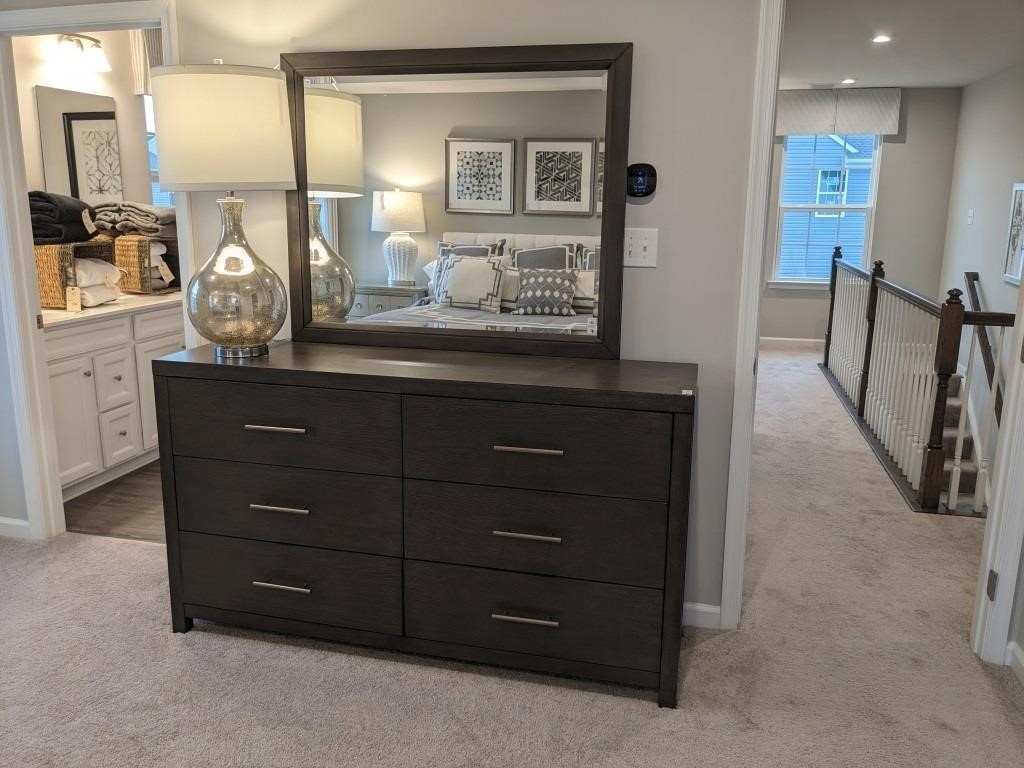 2PC DRESSER & MIRROR