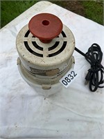 Vintage Challenge Electric Mixer- White bowl