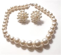 FAUX PEARL NECKLACE & EARRINGS