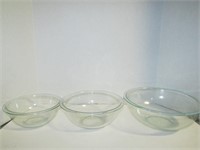 Three Vintage Clear Pyrex Mixing Bowls 323