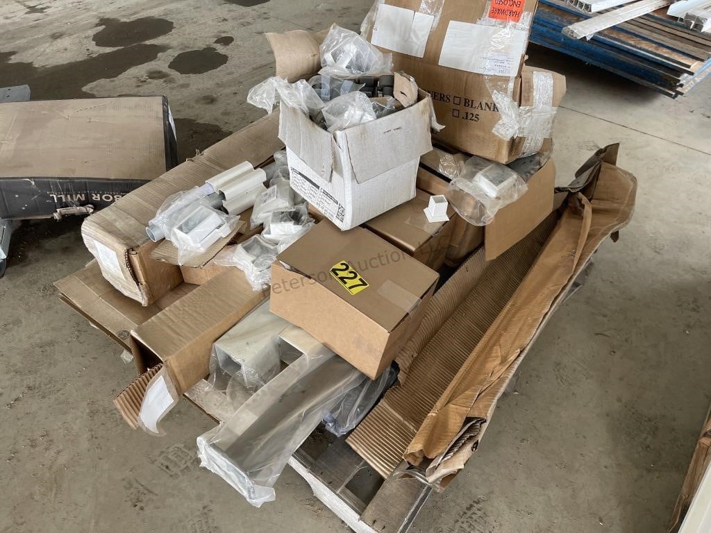Pallet of Fencing & Railing Parts/Hardware