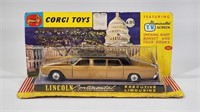 CORGI TOYS 262 LINCOLN CONTINENTAL LIMO W/ PACK