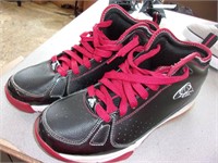 atr sneakers size 9 1/2