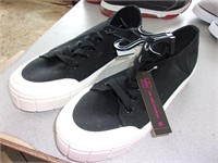 new sneakers size 10
