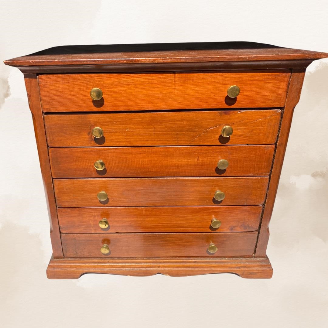 Antique Chest of 6 Drawers