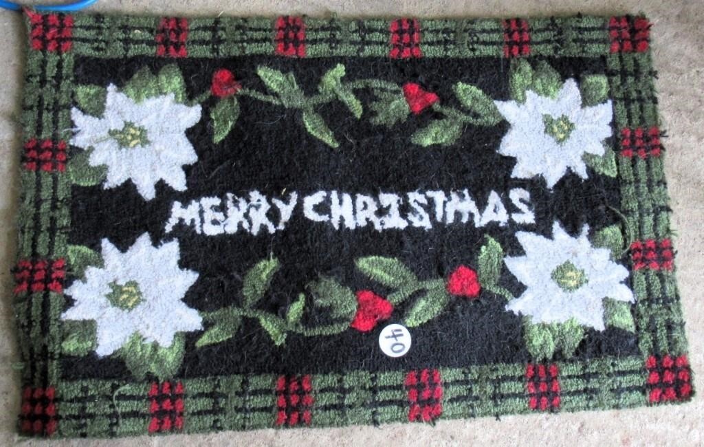 CHRISTMAS HOOKED RUG