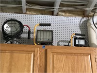 (3) work lights on top of cabinet