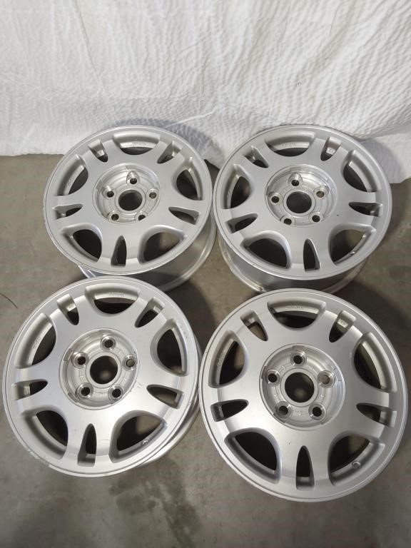 15" Toyota Aluminum Wheels