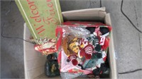 BOX LOT OF CHRISTMAS DECOR & CANDLES