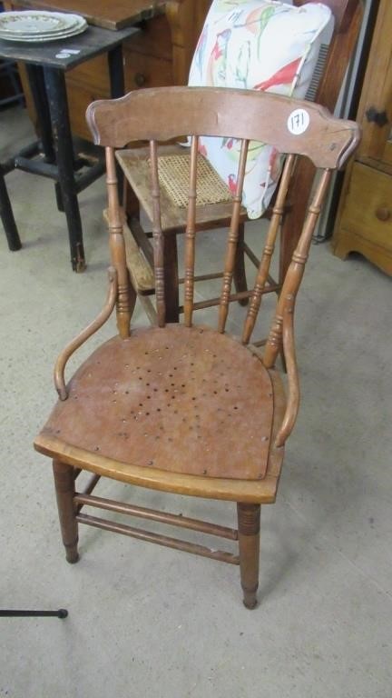 EARLY WOOD KITCHEN CHAIR