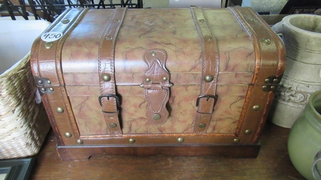 LEATHER BOUND SM WOOD TRUNK