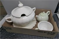 Soup Bowl & Tea Pot