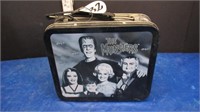 THE MUNSTERS METAL LUNCH BOX