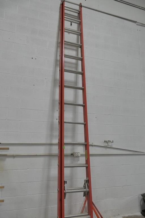 Fiberglass 28' Extension Ladder (Werner)