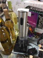 Electric wine bottle opener