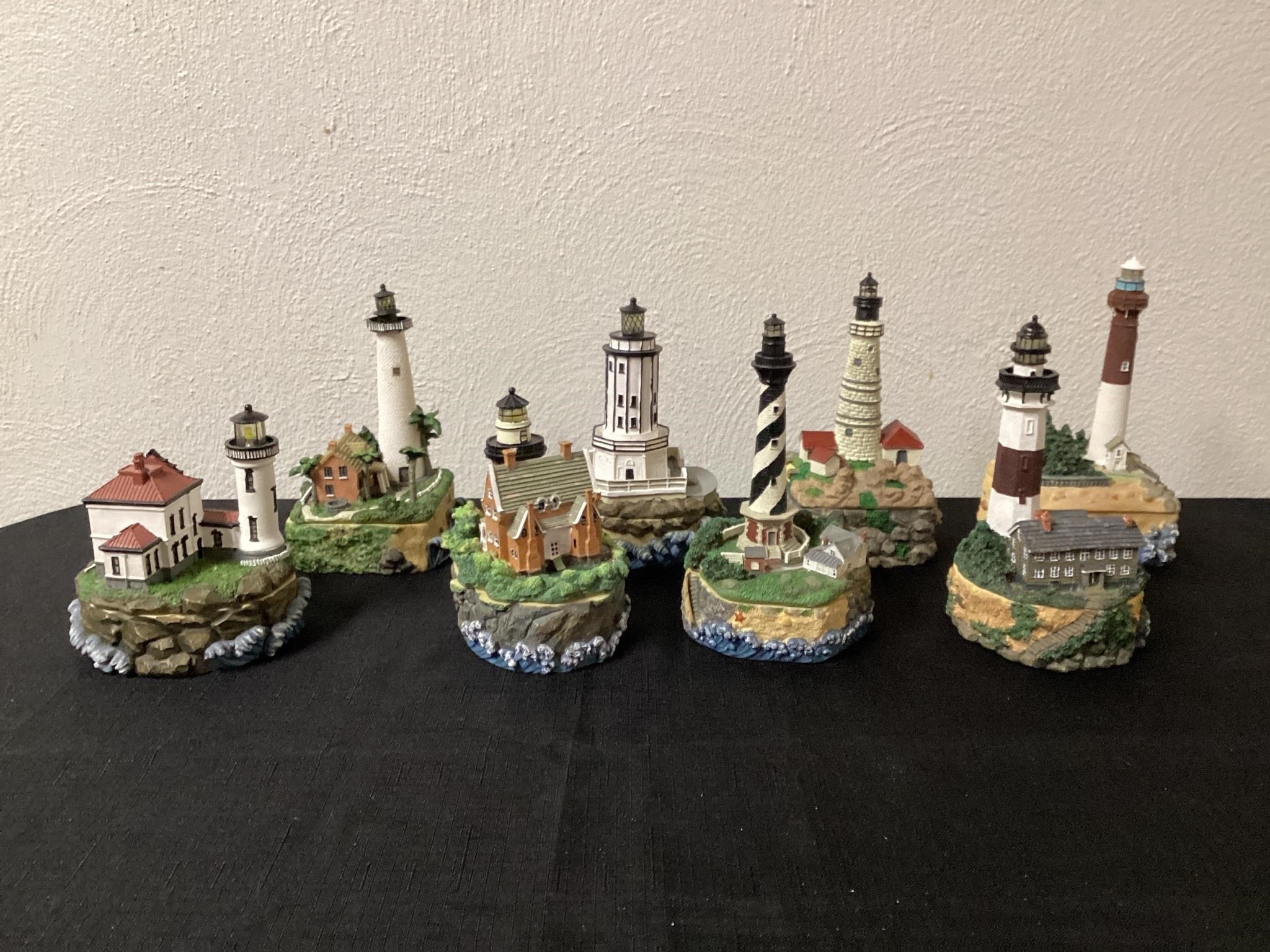 Assorted lighthouse boxes