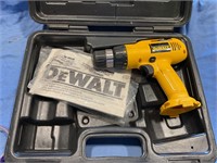 Dewalt 9.6 v drill