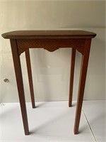 SMALL SIDE TABLE