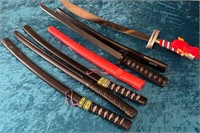 V - MIXED LOT OF SWORDS (L10?)