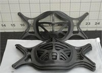 Black face mask brackets