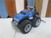 Max Tow Truck - Batt Included with Sound & Lights