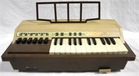 Emnee Audion Electric Keyboard 21" x 11" x 7"
