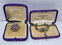 Vintage 2 piece jewelry set. Lovely brooch and