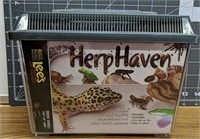 Herp haven small reptile / amphibian cage
