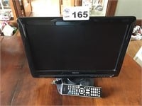 19 inch TOSHIBA TV & REMOTE