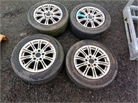 (4) Michelin X-ice Tires & Alloy Rims