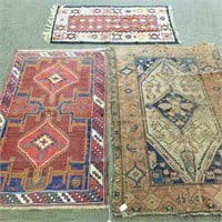 Handmade oriental rug 41" x 59", woven prayer rug