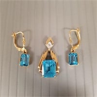 10K gold earrings & pendant set with London blue